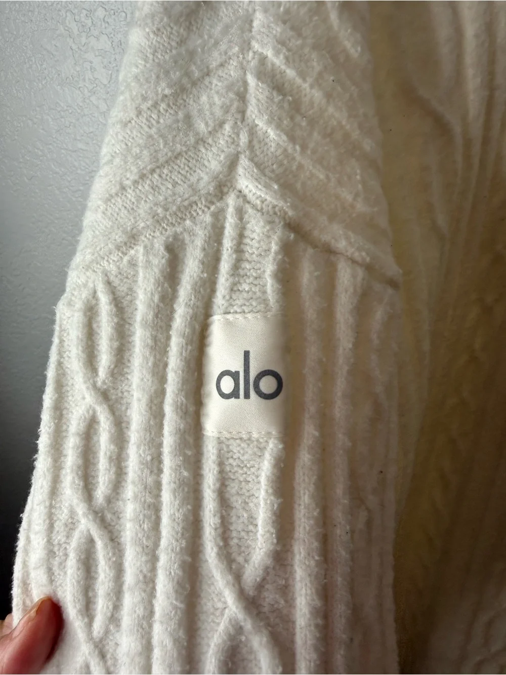 Alo Yoga Cable Knit Winter Bliss Cardigan Ivory Cream Button Front Sweater M